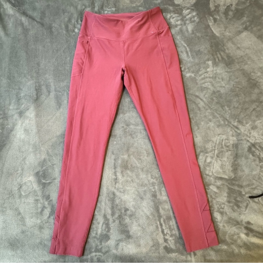 Mondetta Performance Luxury Apparel in Deep Pink

#1280